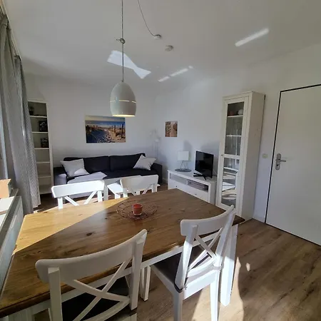 Halligweg 19 - Moewe Whg2